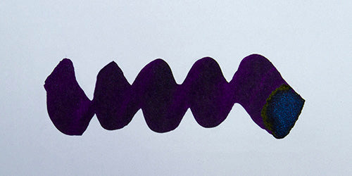 Wavy purple line on a white background. Diamine Winter Miracle fountain pen ink colour swatch.