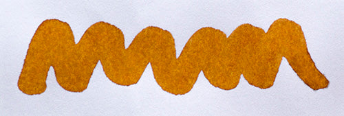 Wavy sepia line on a white background. Diamine Sepia fountain pen ink colour swatch.