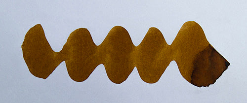 Wavy brown line on a white background. Diamine Gingerbread fountain pen ink colour swatch.