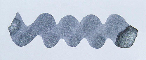 Wavy grey line on a white background. Diamine Snow Storm fountain pen ink colour swatch.