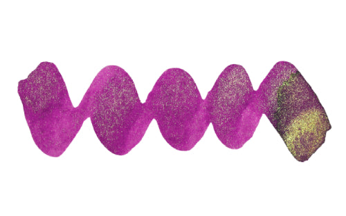 Wavy purple line on a white background. Diamine Tranquility fountain pen ink colour swatch.