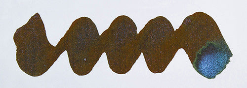 Wavy brown line on a white background. Diamine Winter Spice fountain pen ink colour swatch.