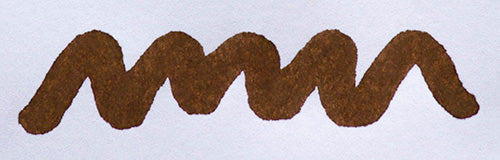 Wavy brown line on a white background. Diamine Saddle Brown fountain pen ink colour swatch.