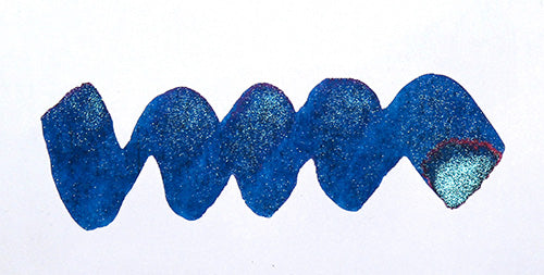 Wavy blue line on a white background. Diamine Arctic Blast fountain pen ink colour swatch.