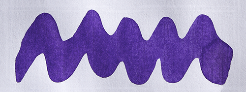 Wavy purple line on a white background. Diamine Athol Violet fountain pen ink colour swatch.