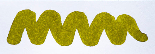 Wavy green line on a white background. Diamine Wagner fountain pen ink colour swatch.