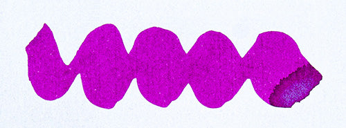 Wavy pink line on a white background. Diamine Party Time fountain pen ink colour swatch.