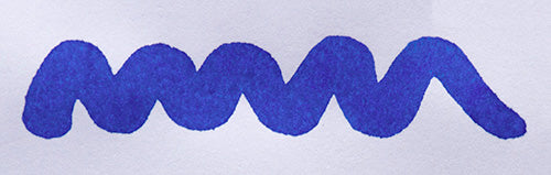 Wavy blue line on a white background. Diamine Royal Blue fountain pen ink colour swatch.
