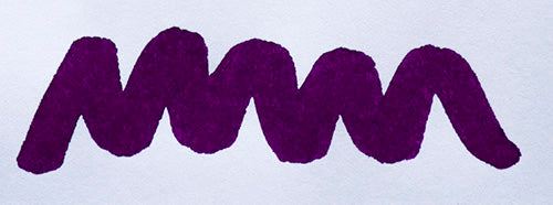 Wavy purple line on a white background. Diamine Pansy fountain pen ink colour swatch.