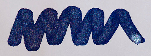 Wavy blue line on a white background. Diamine Blue Pearl fountain pen ink colour swatch.