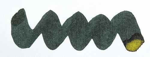 Wavy green line on a white background. Diamine Tempest fountain pen ink colour swatch.