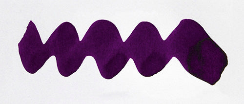 Wavy purple line on a white background. Diamine Monboddos Hat fountain pen ink colour swatch.